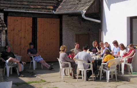 Drbárna &ndash; první letošní hosté ve Vlkově