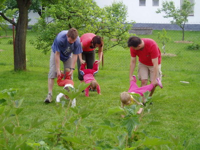 Zahrada je místem, kde se můžete vydovádět.