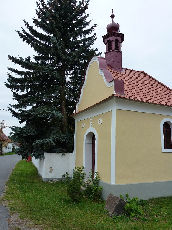 kaplička Nejsvětější Trojice a svatého Jana Nepomuckého ve Vlkově